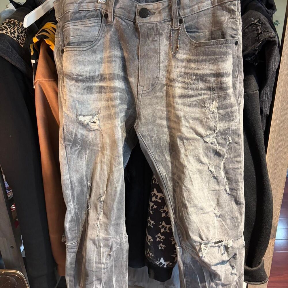 Smoke Rise Distressed Jeans